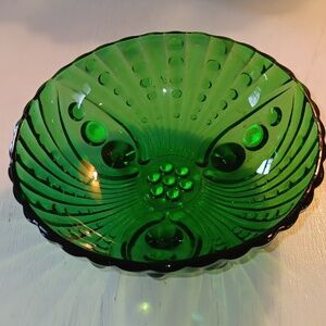 EMERALD GREEN GLASS BOWL